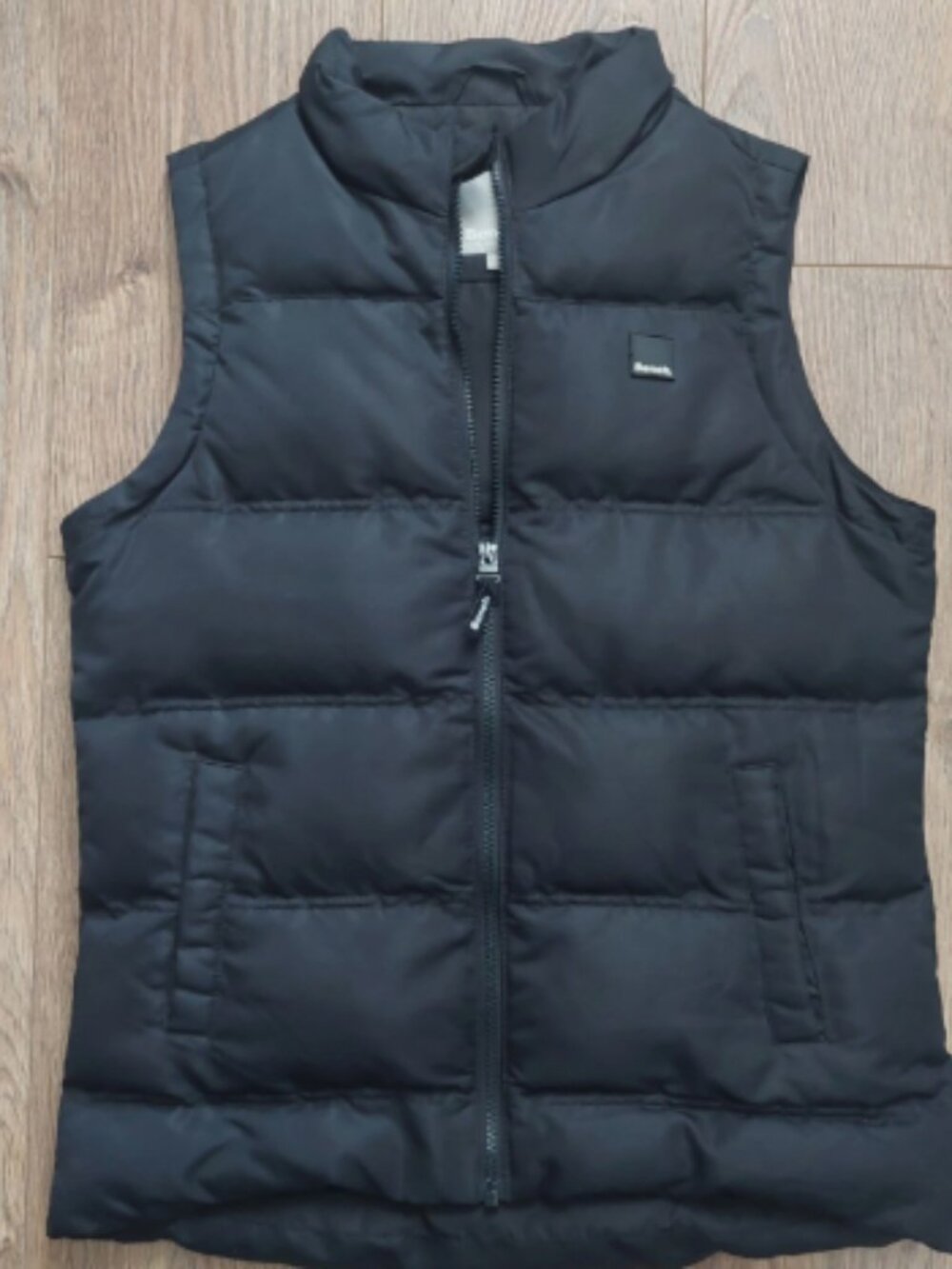 Bench Men’s Puffer Vest Black Size S Lightweight Quilted Zip Small UNISEX FLAW